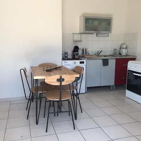 De La Clape A La Mer Mon Petit Pavillon Labellise - F2- Piscine Commune - Wifi Gratuit- Parking Prive - Arrivee Autonome - 800 M Plage - Grande Terrasse Abritee Vent - Saint-Pierre-la-Mer  Buitenkant foto